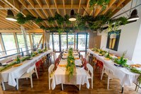 ナチュラルガーデンウェディング 青いナポリ IN THE PARKの会場の特徴