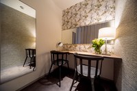 ナチュラルガーデンウェディング 青いナポリ IN THE PARKの会場の特徴-ブライズルーム