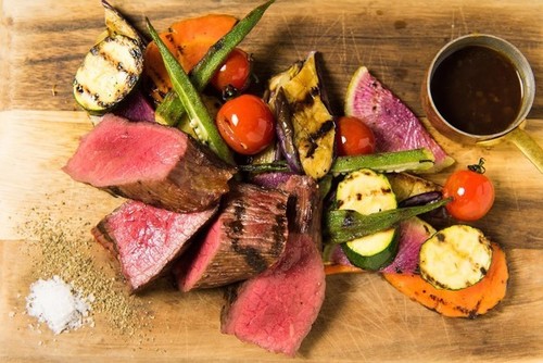 ブッチャー・リパブリック 横浜赤レンガ シカゴピザ＆ビアの2H飲み放題付 ブッチャーズコース