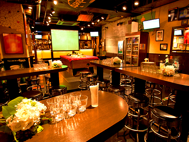 Dining Bar カフェタイフーの会場内イメージ2枚目-錦糸町で結婚式二次会ならDining Bar カフェタイフー
