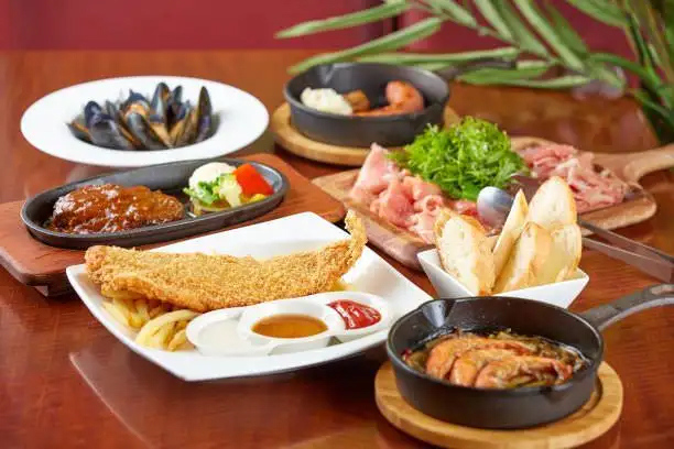 カフェレストラン＆バー ダブルデッカー 美浜店の料理・施設等のイメージ画像1