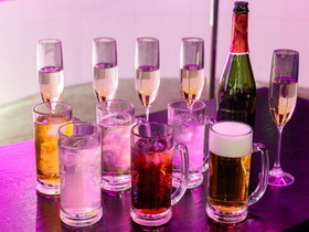 【KARAOKE&AMUSEMENT BAR BOOBOO(ブーブー) 天神店】福岡大名 結婚式二次会のお料理について-全プランが2時間飲み放題付!お好きなドリンクをお選びください