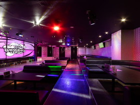 【KARAOKE&AMUSEMENT BAR BOOBOO(ブーブー) 天神店】福岡大名 結婚式二次会の各フロアのご紹介