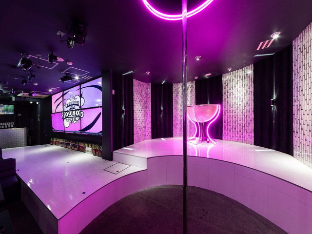 【KARAOKE＆AMUSEMENT BAR BOOBOO（ブーブー） 天神店】福岡大名 結婚式二次会の会場内イメージ8枚目