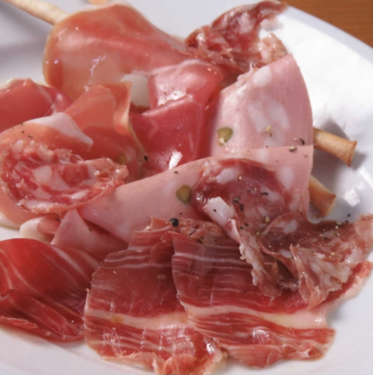 【2.5H会場貸切】2Hフリードリンク＋全3品のメイン画像