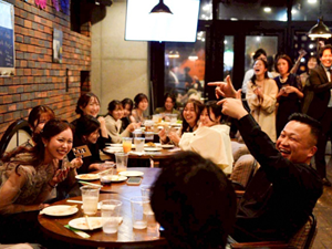 Feliz 天神 テラスの会場のご案内