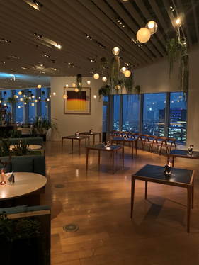 THE MOON Restaurant （ザムーンレストラン）の【半貸切り】立食ビュッフェコース