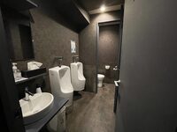 Glade Park 池袋の会場内イメージ9枚目-スペース内にお手洗い完備