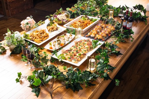 【プティビュッフェ】2時間飲み放題付＜7品＞会場3.5時間込のメイン画像