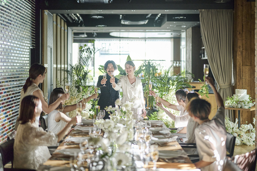 セダー ザ チョップ ハウスアンドバー【CEDAR THE CHOP HOUSE&BAR】の【会費8800円×着席ビュッフェ】帰国後パーティにも最適!1.5次会ウエディングプラン