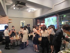 Cafe Dining オレンジ 写真3