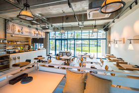 BESIDE SEASIDEのフロア1のメイン画像-最大250名様までOK！プロジェクター、スクリーン完備☆