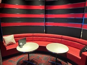 B‐GARAGE 池袋西口駅前店の設備