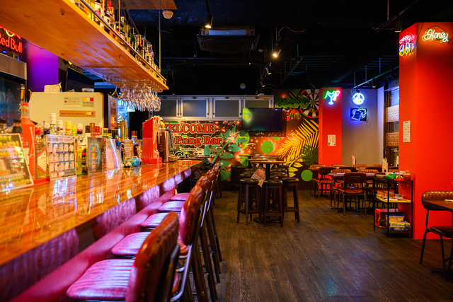 Beer Pong BAR GROVE 大宮店の会場内イメージ1枚目