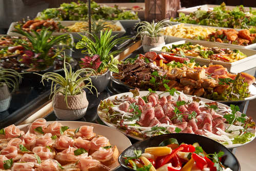 LUXURY BAR&CAFE・KARAOKE DARTS MILAS SHIBUYAの【3.5H貸切プラン】モエシャンドンで乾杯!飲み放題&ブッフェ*10品付9,000円⇒8,000円