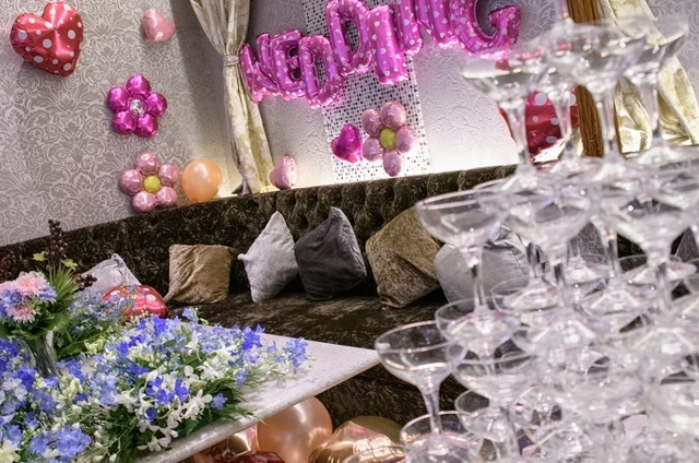 LUXURY BAR＆CAFE・KARAOKE DARTS MILAS SHIBUYAの会場メイン画像-お好みのバルーンで飾り付けをできます