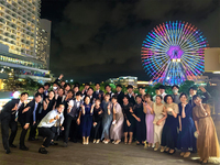 LE SALON DE NINA’S クイーンズスクエア 横浜店の施設・サービスのメイン画像-★ みなとみらいの夜景が楽しめるテラスで集合写真も ★