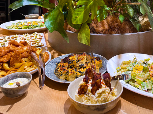 tomt cafe bistro barの2次会カジュアルプラン/特製ビュッフェ7品 フリードリンク付き