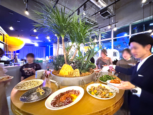 tomt cafe bistro barの料理・施設等のイメージ画像1-パーティープランは飲み放題付きで税込4,950円～ご用意