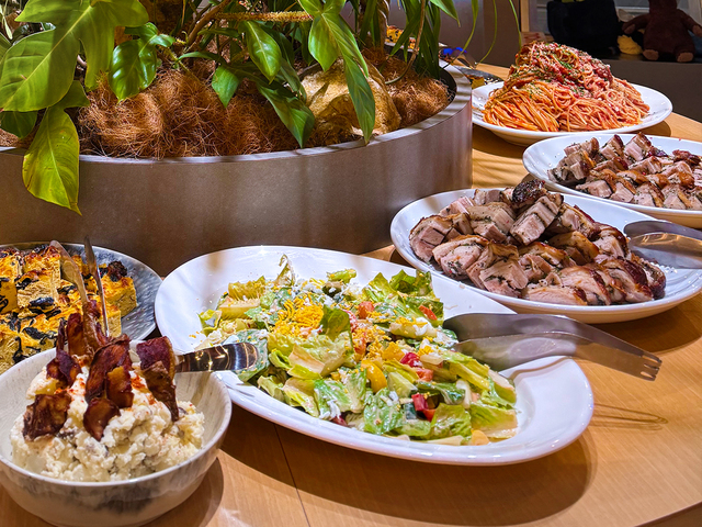 tomt cafe bistro barの料理・施設等のイメージ画像5-世界に一つだけのオリジナルデザインケーキも手配可能です。