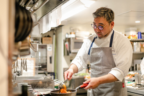 R1 TOKYO Bar&RestaurantのR1のポリシー