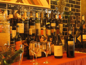 KITCHEN THREE PIECE93の当店の特徴!