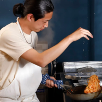 KITCHEN THREE PIECE93の当店の特徴!