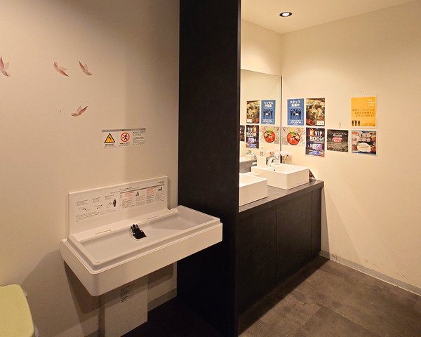 アーキテクチャcafe＆bar棲家 新宿の料理・施設等のイメージ画像3-ベビードベッド