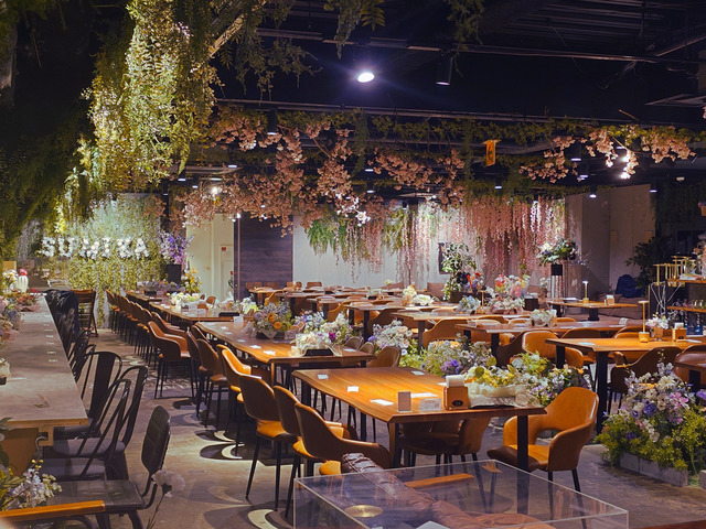 アーキテクチャcafe＆bar棲家 新宿の会場内イメージ2枚目-カウンター・テーブル席