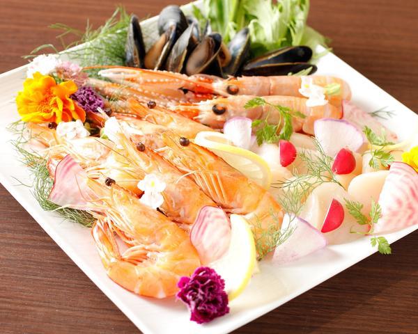 新鮮な食材使ったメニューお客様のご要望に応じて魚介を使ったメニューや巨大お肉などご用意可能です。
