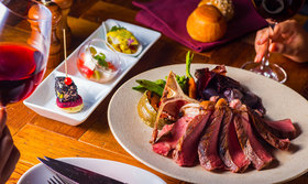 Dining＆Bar LAVAROCK 神谷町の人気の理由