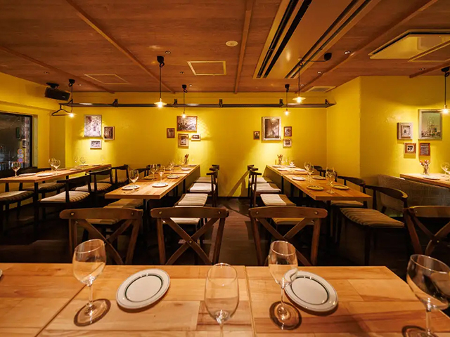 完全個室＆貸切 イタリアン＆スペイン えびtoワイン酒場 上野店の会場内イメージ1枚目
