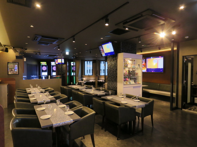 完全防音個室＆貸切パーティー ダーツカフェ デルタ＋有楽町店の会場メイン画像-自慢のオシャレな店内！