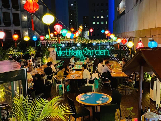 テラスビアガーデンとアジアン夜景 ベトナムガーデン 代々木の会場内イメージ1枚目