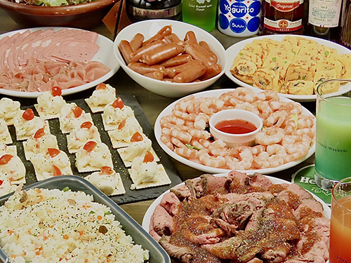 Bar×Grill Lustの貸切プラン/3Hフリードリンク+全8品/★シャンパンタワー付