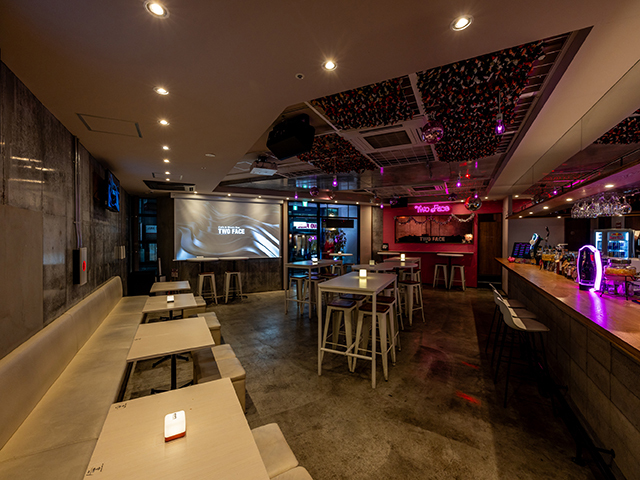 TWO FACEの会場内イメージ2枚目