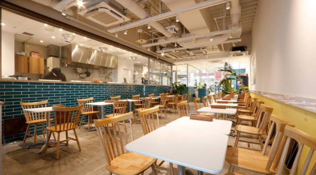Salon de BIOGANCE cafe YOKOHAMA みなとみらい店の会場内イメージ3枚目