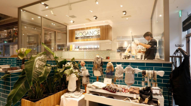 Salon de BIOGANCE cafe YOKOHAMA みなとみらい店の会場内イメージ6枚目