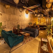 船橋・貸切パーティー＆ ウェディング2次会会場　絆-KIZUNA-の店内のご紹介