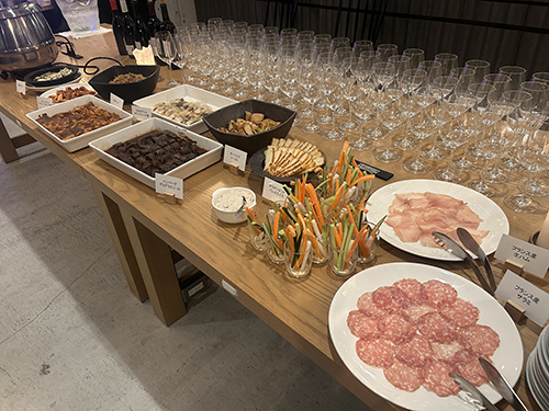VILLAGE MARCHE【ヴィレッジマルシェ】の貸切パーティプランC／2Hノンアルドリンクブッフェ＋ブッフェ料理
