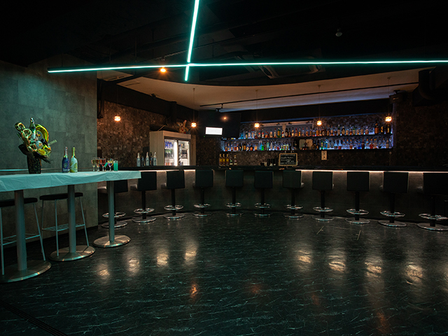 BAR01横浜西口店の会場メイン画像