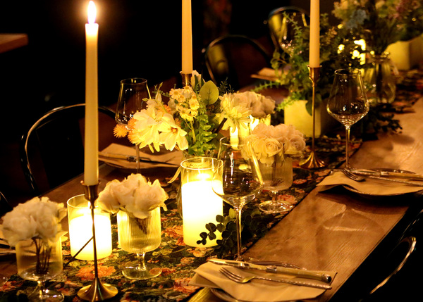 ティファニーで夕食をのお二人の物語を…-2人が主人公の映画のワンシーンのような夜が始まる