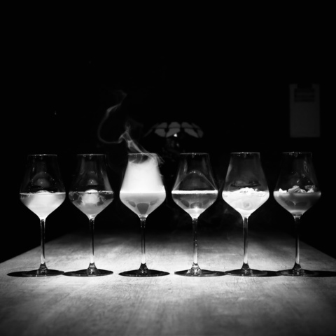 ティファニーで夕食をの会場内イメージ9枚目