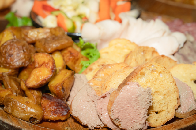 ビストロサンクシー　～肉×ワインビュッフェ～の料理・施設等のイメージ画像4