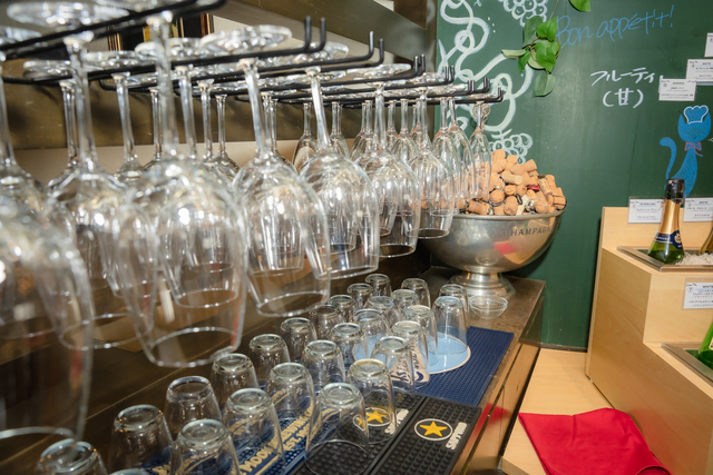 ビストロサンクシー　～肉×ワインビュッフェ～の料理・施設等のイメージ画像8