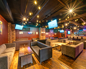 Casual Bar NOWのフロア1のメイン画像