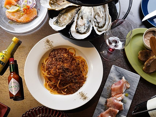 OysterDining RaughTale(ラフテル)の貸切プランB/「パイレーツキング」フリードリンク+全5品 ※シャンパンタワー付