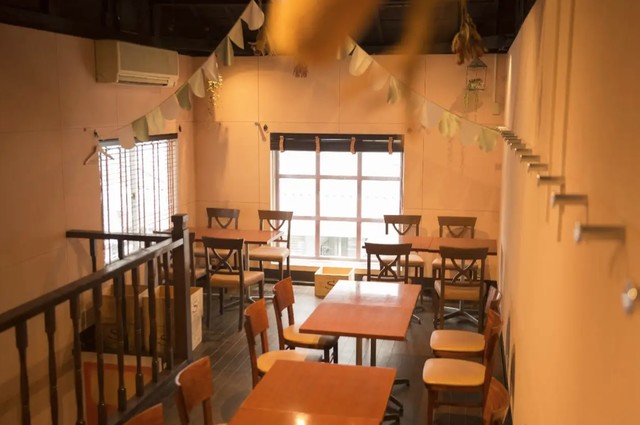 ピザとワイン トリバキッチン grits 本町店の会場内イメージ5枚目