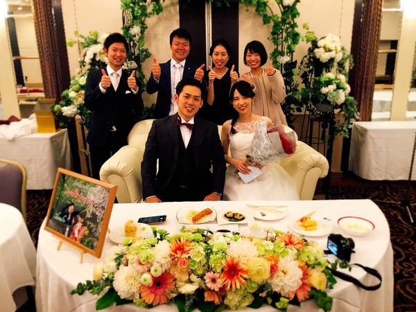 一棟貸切ウエディング WITH YOU 【ウイズユー】のパーティー風景♪-高砂にて皆でお写真♪