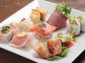 Cafe ＆ Restaurant Cafenne ～カフェーヌ～のLINE問合せ♪